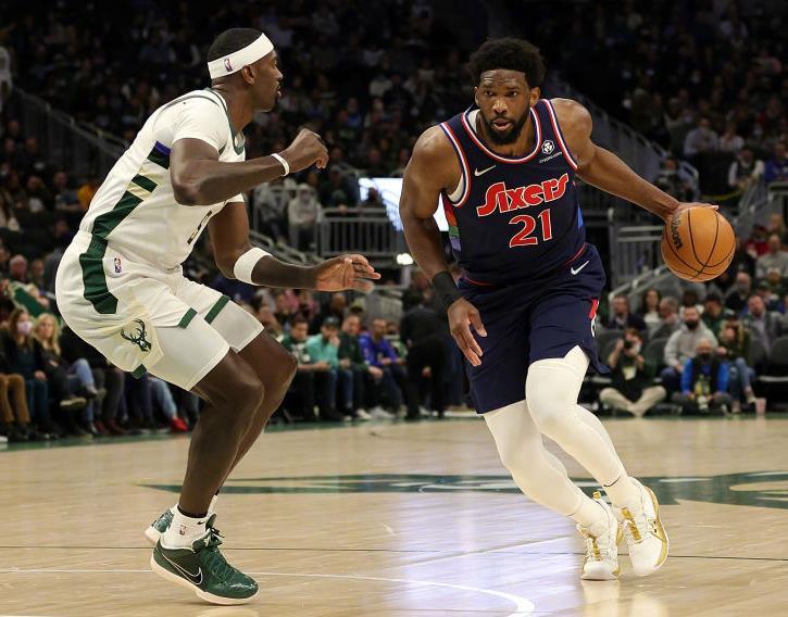 恩比德统治攻防两端七六人轻取公牛稳居东部